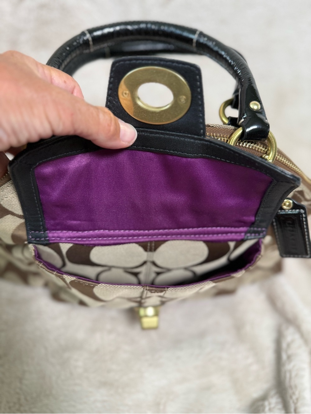 Coach Hamptons Signature Turnlock Satchel (2010) ✨ - Picture 8 of 8